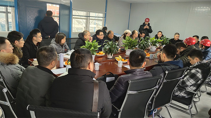 德陽某休閑食品項(xiàng)目與施工方進(jìn)行技術(shù)交底洽談