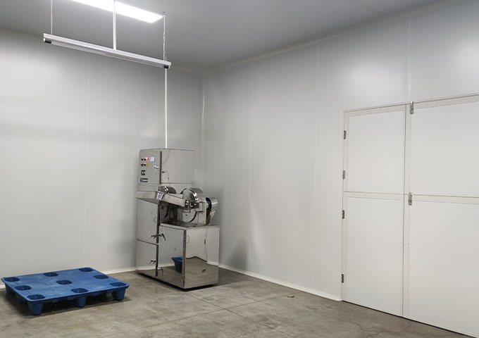 成都渝勇強食品有限公司廠房裝修現場